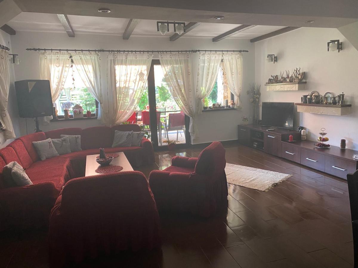 Casa Csiki Villa Risnov Bagian luar foto
